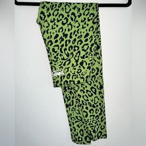 070. Booty By Brabants Green & Black Leopard Print Leggings